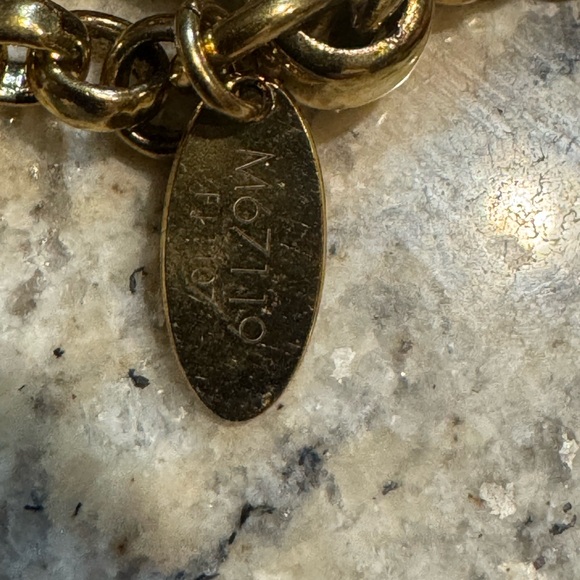 Louis Vuitton Fleur de Monogram Bag Charm & Key Holder. Serial M67119. - Picture 3 of 7